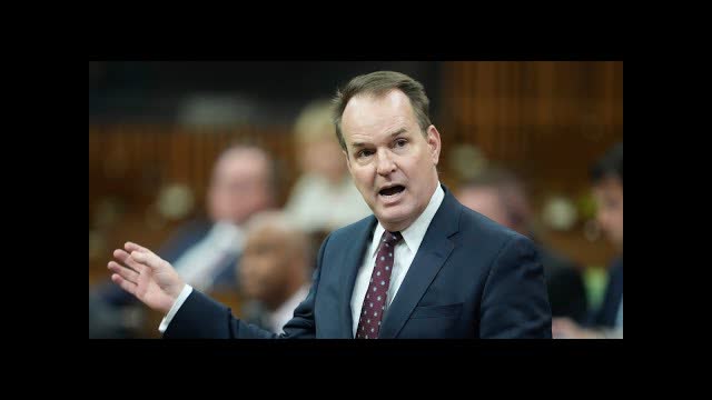Government House leader warns of potential election if budget voted down