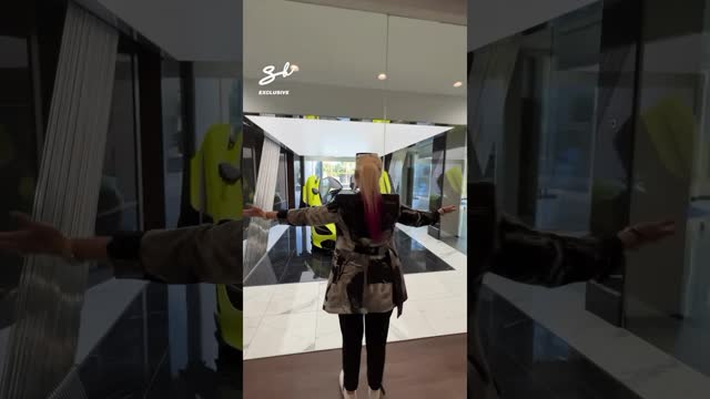 This $50 million mansion has a glass room to showcase supercars…😳💰 #luxury #mansions #supercars