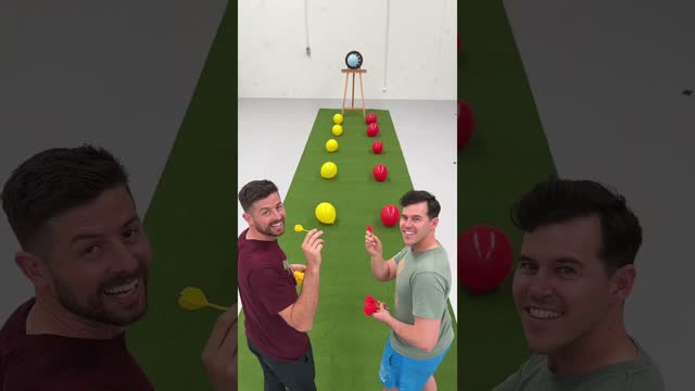 Darts Balloon Pop Racing Is HECTIC!