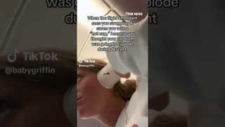 Flight crew's "airplane ear" hack goes viral after TikToker shares useful tip