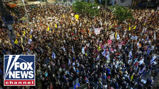 Thousands of Israelis take to the streets to protest Gaza war