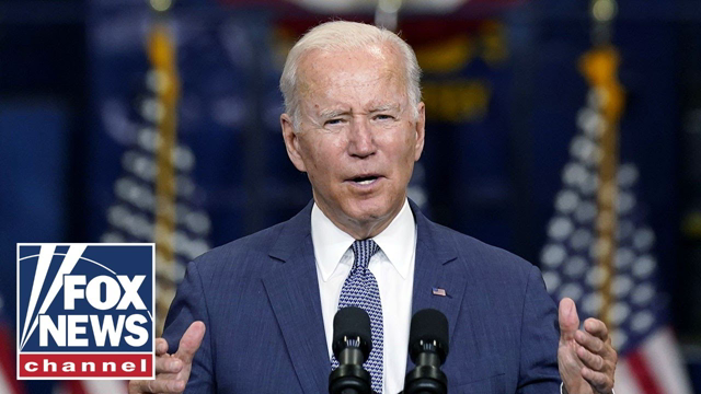 Biden warned of border 'chaos' if COVID rule is lifted