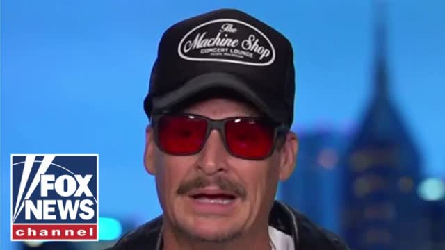 'NUTHOUSE': Music legend rips 'echo chamber' of mainstream media