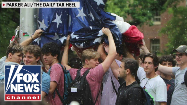 Country star John Rich reacts to UNC students protecting US flag: They were ‘raised right’
