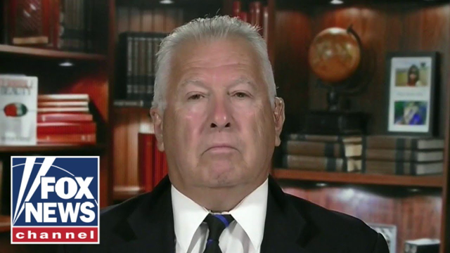Retired NYPD lieutenant: This isn’t defunding, it's ‘dismantling’