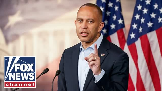 Hakeem Jeffries holds presser as government shutdown drags on