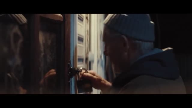 The Kettlebell Christmas Commercial