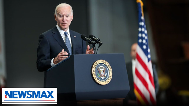 Biden weighs extending Title 42 amid blowback from Democrats