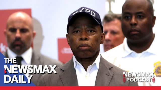 Trump Comes Home as NYPD Mourn | The NEWSMAX Daily (07/29/25)