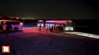 What Border? 100 Migrants Enter Texas Town Under Cover of Darkness