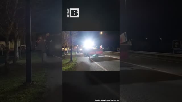 French Farmers Blockade Paris, Taxi Drivers Block Traffic in Protest of Globalist Green Agenda