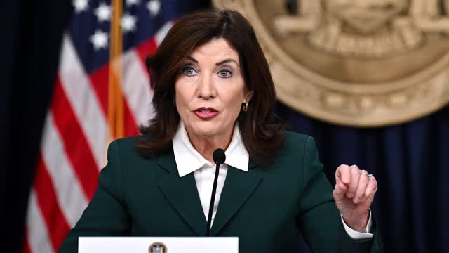 NY Gov. Hochul and Texas Democrats Make an Announcement on Redistricting