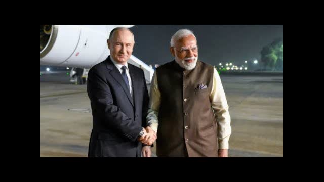 Putin Arrives in India for Summit, Welcomed by Modi