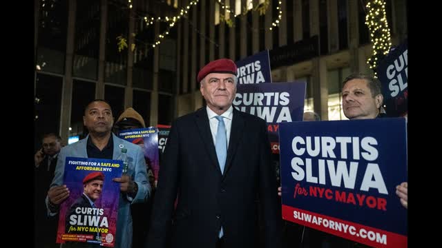 Curtis Sliwa Campaigns on Staten Island on Election Eve�Residents React