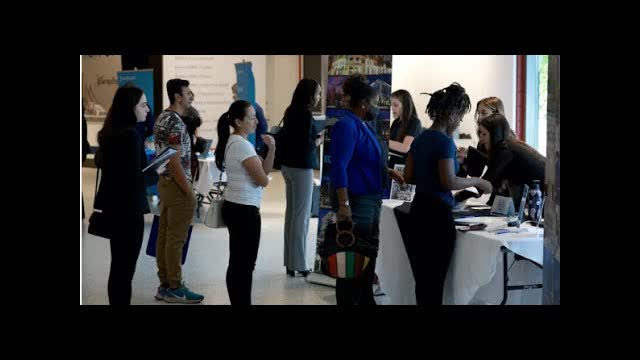 New Jobless Claims Fall to Lowest in 3 Years