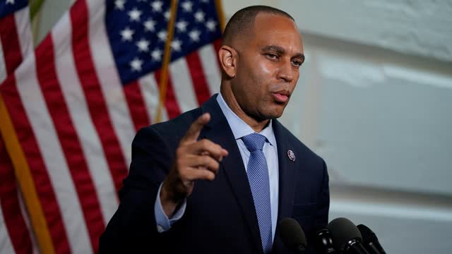 REPLAY: House Democratic Leader Jeffries Addresses Media on Health Care and Government Funding