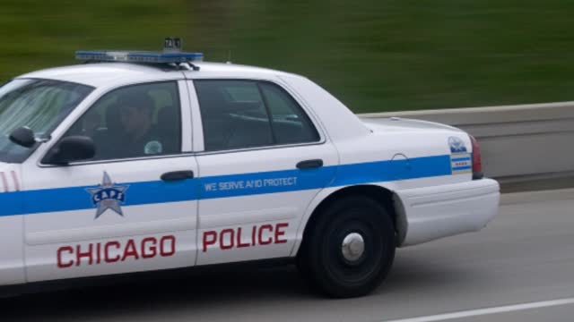 Manhunt Underway for Alleged Shooter Who Fired at ICE Agents in Chicago