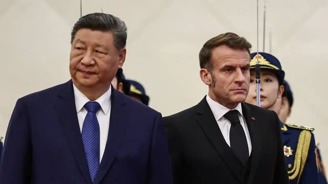 Xi Agrees to Invest More in France at the Request of Macron