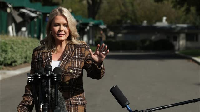 REPLAY: White House Press Secretary Speaks to Reporters on Trade Talks