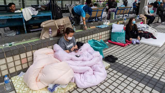 Hong Kong Fire Toll Tops 100, 200 Still Missing