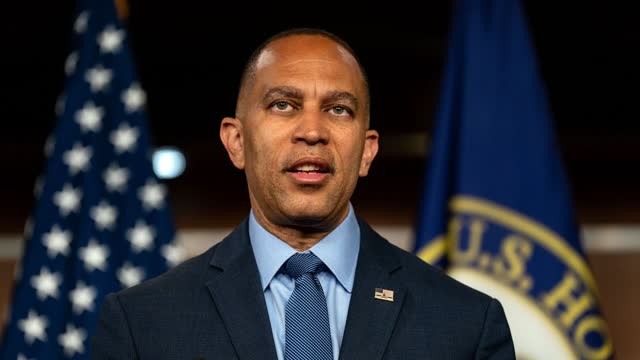 LIVE: Democratic Leader Holds Press Conference on Ongoing Shutdown