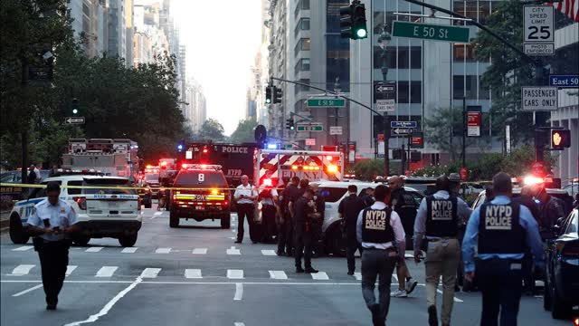 LIVE: New York Mayor and police hold news conference following shooting