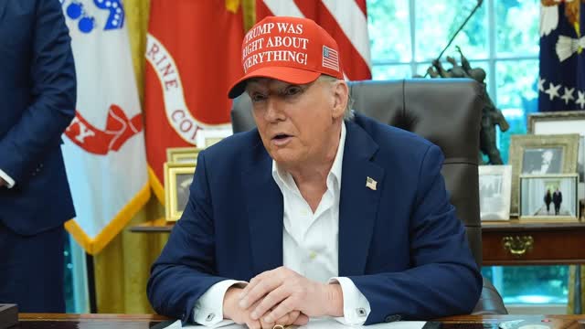 LIVE: Trump Participates in Cabinet Meeting (Aug. 26)