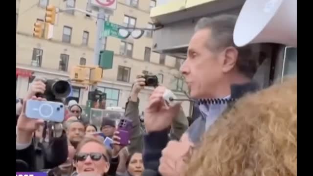 NYC Voters Turn Out for Historic Mayoral Race