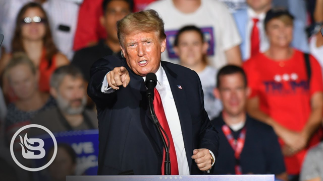 Trump ROASTS “Woke” Military Generals at Rally as Crowd Goes WILD