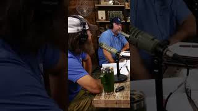 Jase Robertson Says Our 'Elite' Are Plain DUMB