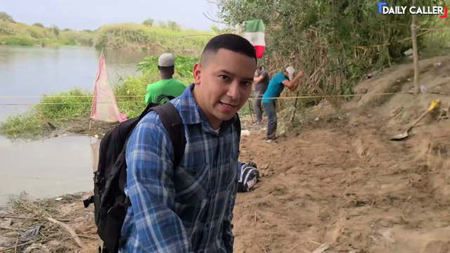 Border Is Open : Haitian Migrants Cross Between U.S-Mexico