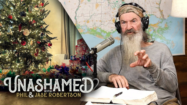 Phil Gives Some Important Christmas Advice & Jase’s Problem with Christmas Lights | Ep 400