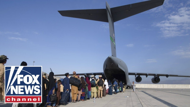 US troops injured in suicide bombing attack at Kabul airport