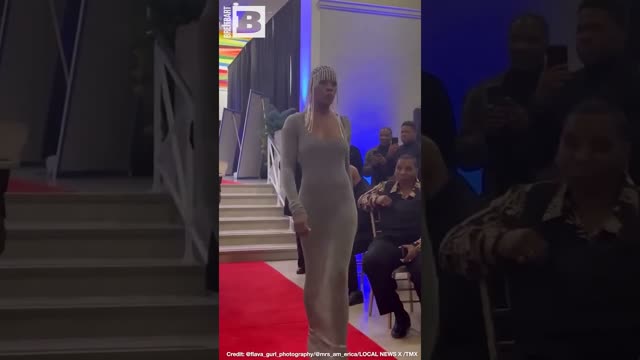 You Will Never Guess How This Runway Model's Catwalk Ends