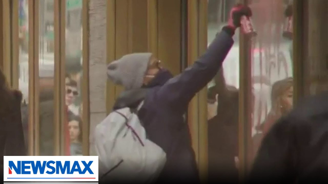 VIDEO: Pro-Palestinian protestors vandalize New York City bank | American Agenda