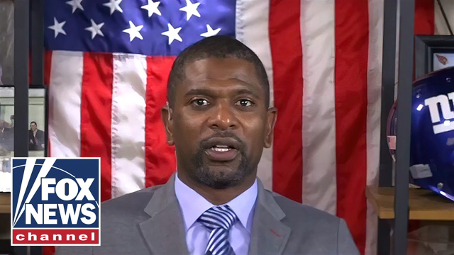 Ex-NFL player applauds NBC reporter for criticizing Colin Kaepernick