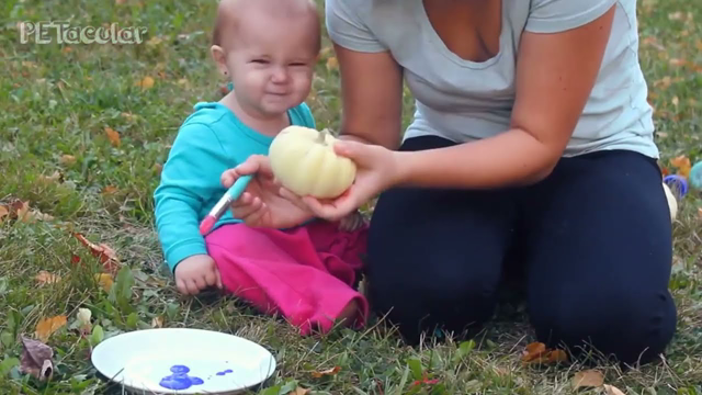 Learn Colors with Ivy and Pumpkins Happy Halloween!