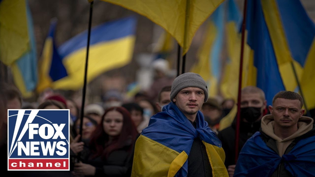 Ukrainians warned to flee Kyiv as Russian assault ramps up