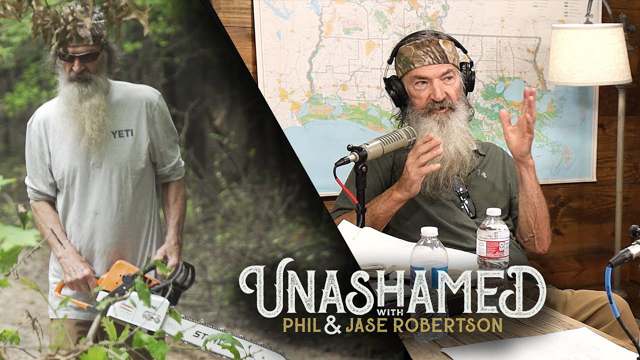 Phil Chases a Guy with a Chainsaw and Jase Disagrees with a Preacher | Ep 302