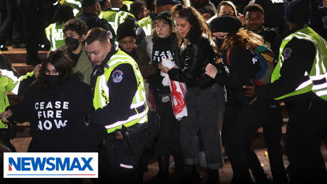 Police, protesters blame each other for violent clash outside DNC