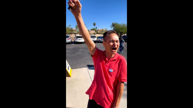 Immigrant Votes Republican after Two Decades as Democrat