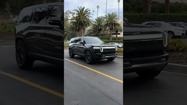 The Rivian R1S is the future of electric SUVs! 🤩⚡️ #rivian #r1s #supercar