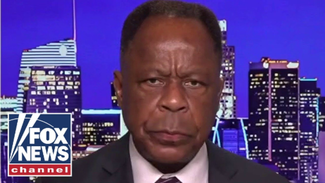 Leo Terrell hammers 'horrible' Biden plan to give out 'smoking kits'