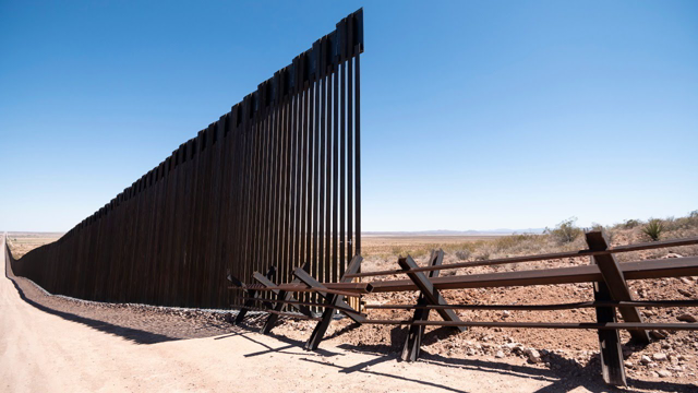 Live: US spending $5 million/day to not build a wall and more w/ Jobob