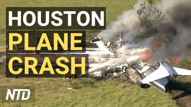 Plane Crashes During Takeoff at Texas Airport; 17 State AGs Urge DOJ Stop Targeting Parents | NTD