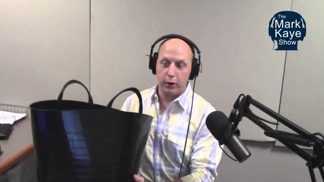 Ice Bucket Challenge FAIL Mark Kaye ELECTROCUTES Himself (Note to Self: Take Off Headphones)