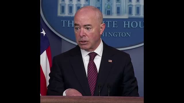 Doocy GRILLS DHS Sec For Biden's "Inflamatory Language" Compromising Border Patrol Investigation