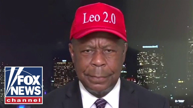 Leo Terrell: Lori Lightfoot is a 'political gangster'