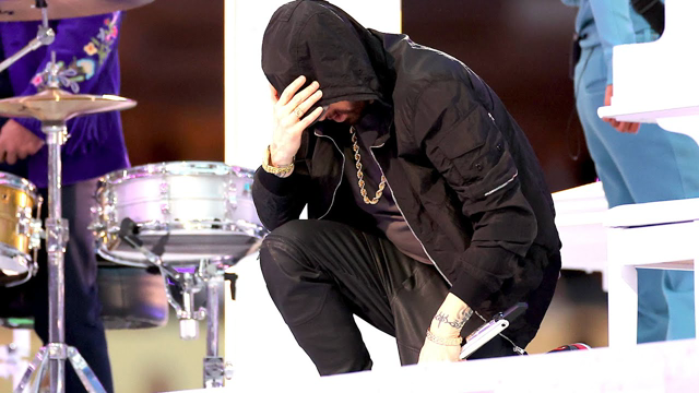 NFL Has PATHETIC Stance On Eminem Kneeling During The Super Bowl