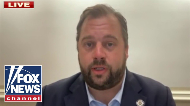 Democrat rips claim that Texas bill increases voting hours